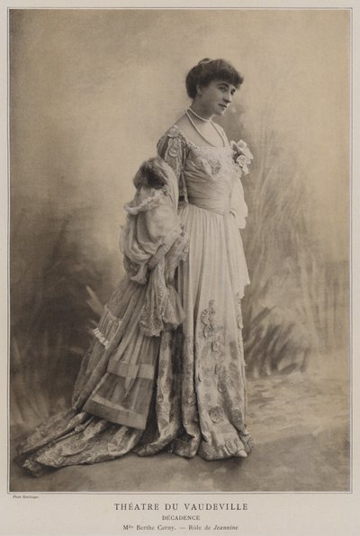 Berthe Cerny als Jeannine in Dekadenz von Reutlinger Studio